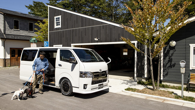 ハイエース専門店を全国展開するFLEX（フレックス）から愛犬家専用ハイエース「DOG VAN」（ドッグバン）が登場！のサブ画像1