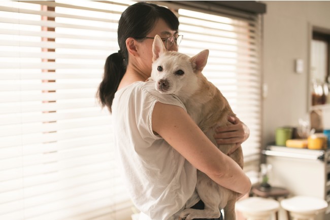 犬を飼うなら保護犬にしてみませんか？　保護犬との暮らしを語った15名のインタビューのサブ画像3_桑原さんとキップル（15歳・メス）