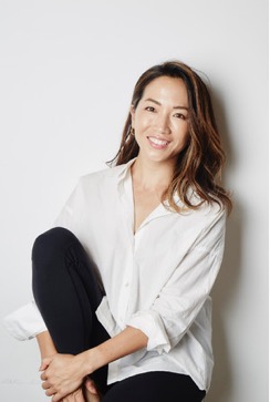人気ヨガスタジオIGNITE YOGAが保護犬支援団体「ふがふがれすきゅークラブ」にチャリティーTシャツの売り上げを寄付いたしました！のサブ画像3