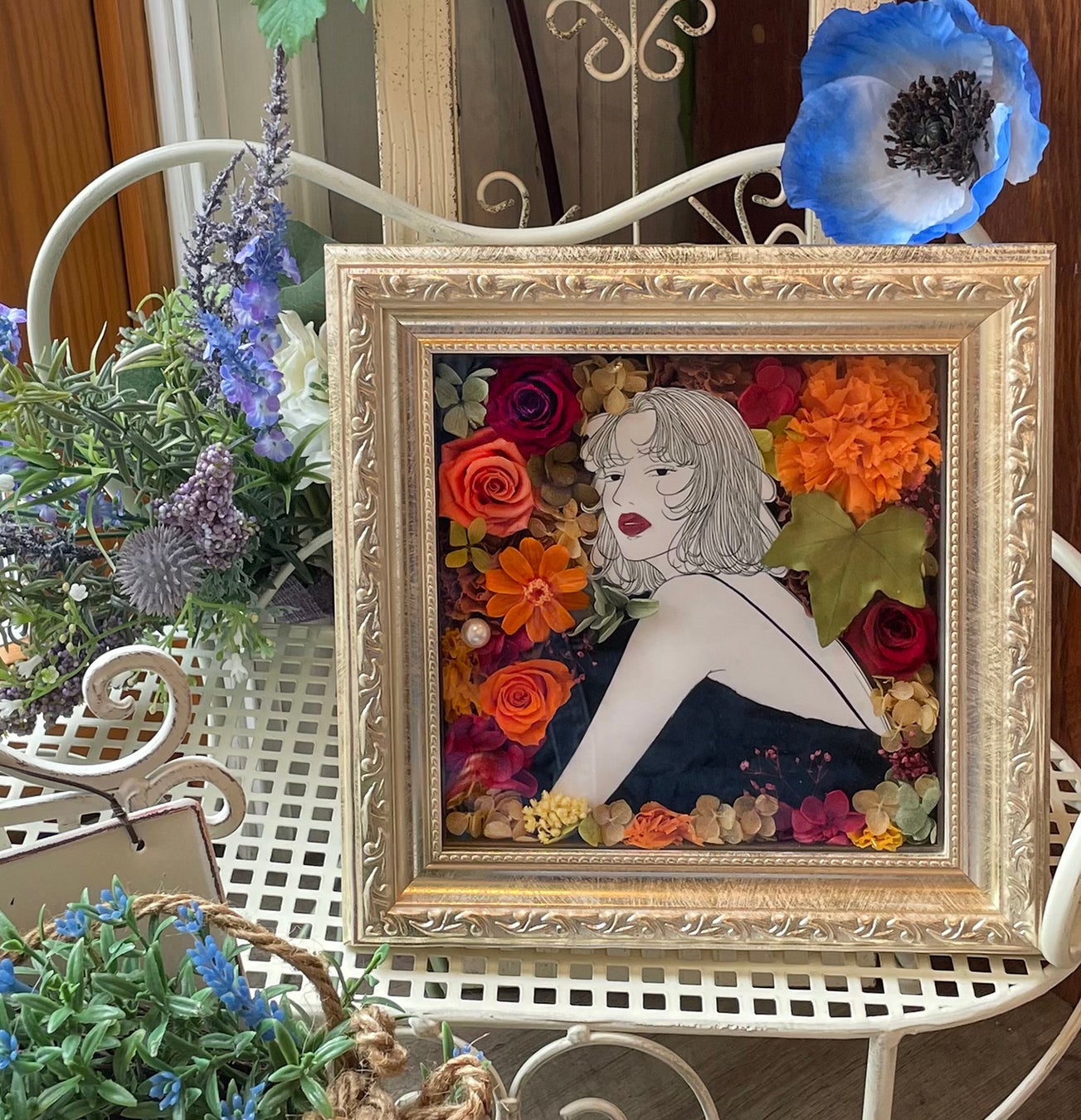 ペットが窓からお見送りしているよう！？枯れないお花で描いた、愛するペットの似顔絵フラワー「窓付きマイペットフラワー」。のサブ画像6