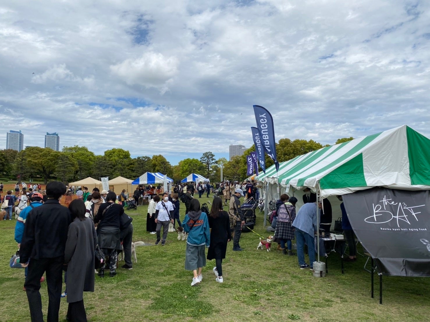 今秋のテーマはウェルネス！話題のドッグイベント『YOKOHAMA GOGO DOG FES秋』横浜 臨港パークにて11月開催決定のサブ画像4_ドッグマルシェ