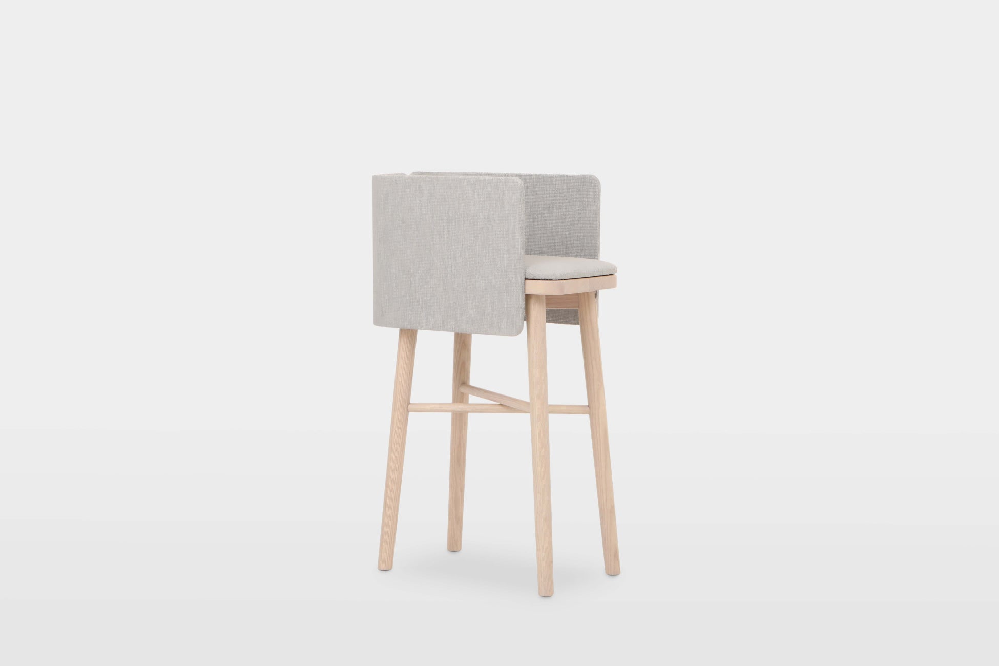 愛する家族のための家具「family&furnitures」より、ペット専用ダイニングチェアの登場ですのサブ画像7