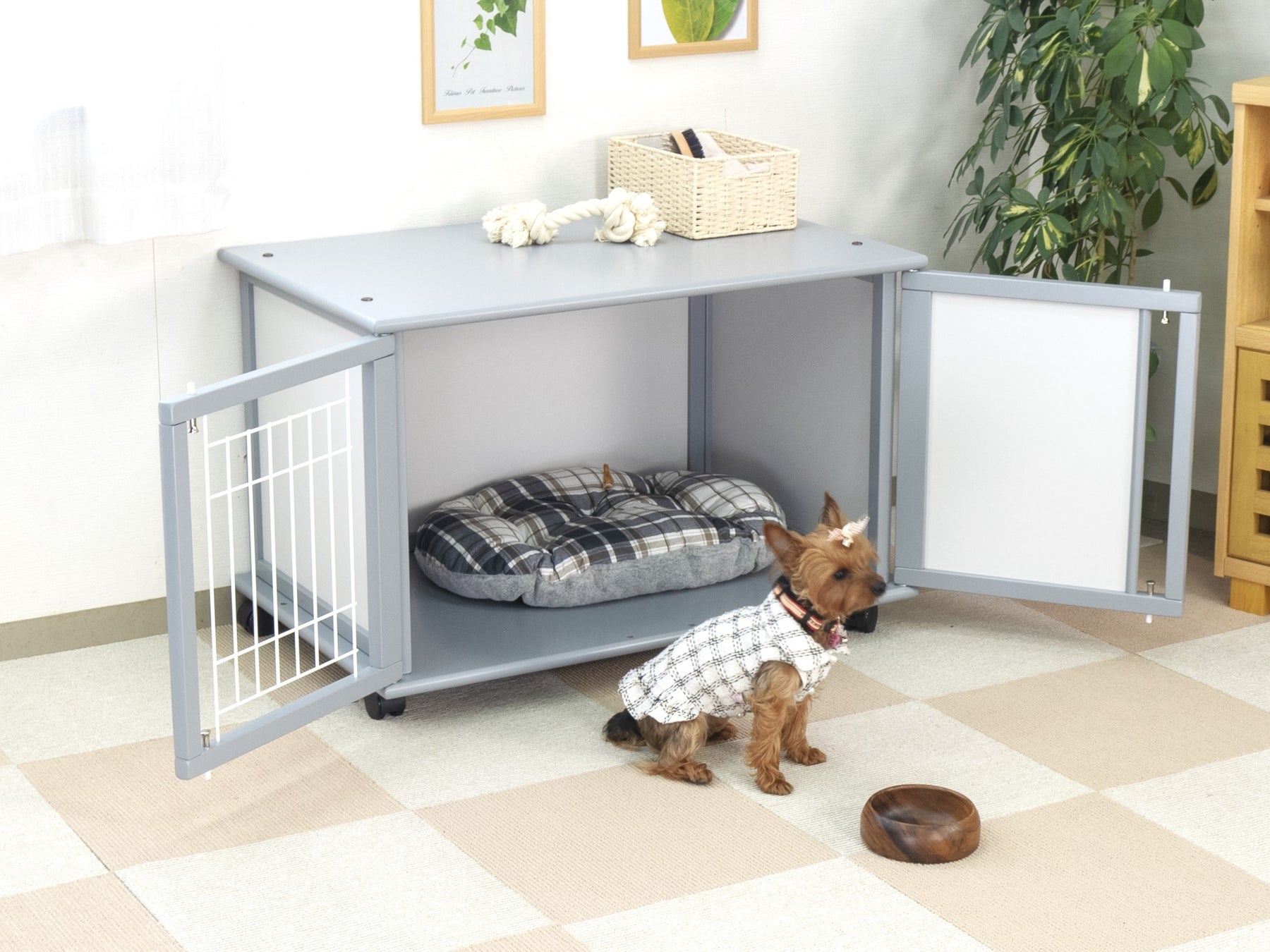 愛犬・愛猫が落ち着き、安心して過ごせる「巣穴」をコンセプトとした木製ペットケージ、ナチュラルとライトグレーの2カラーで新発売。のサブ画像2