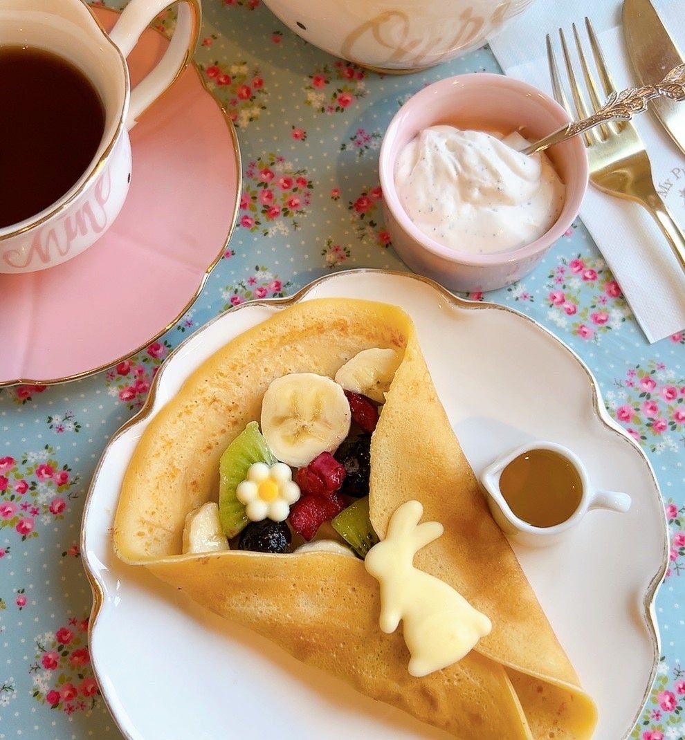 ワンちゃんを連れて入店OK！兵庫・西宮のフラワーカフェ「マイペリドットカフェ」に、不思議の国のアリスをイメージしたピザやスイーツなど、写真映えしておいしい新メニューが登場。のサブ画像14