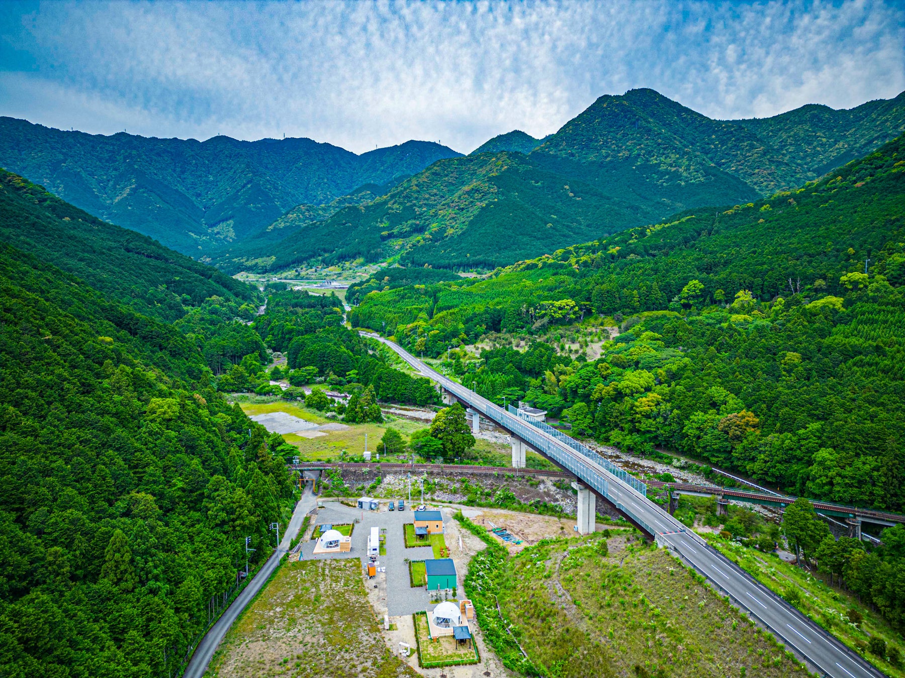 【2023年5月グランドオープン】青い海、透き通った清流、日本の原風景が残る三重県 尾鷲プライベートリゾート「NatureGlampnig OFF LEEK オフリーク」のサブ画像5