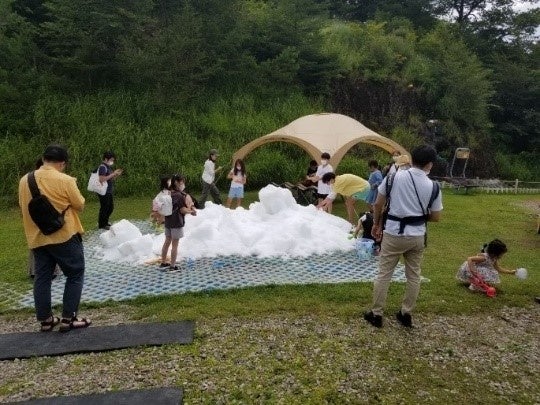 【軽井沢プリンスホテルスキー場】虹色のペットボトル風車 1,000 個が彩る夏のスキー場で SDGｓを学ぶ旅 「夏の思い出リフト旅」を運行のサブ画像3_雪ふれあい day