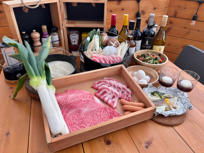 最高のリトリートを体験できる THE FIVE RIVERS FINE GLAMPING 群馬 白沢　　赤城和牛を使用した豪華すき焼き　こたつグランピングで食べる”冬限定ディナー”提供開始のメイン画像